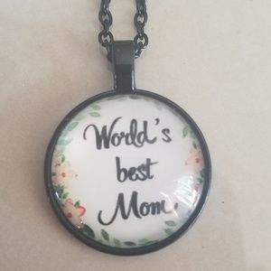 World's best mom necklace